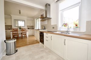 Kitchen- click for photo gallery